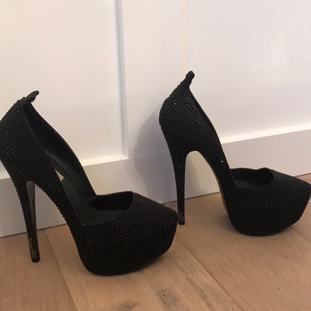 6 inches heel